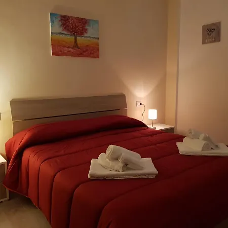 Casa Le Ali - Fraternita E Spiritualita Nel Cuore Di Bed & Breakfast Napels